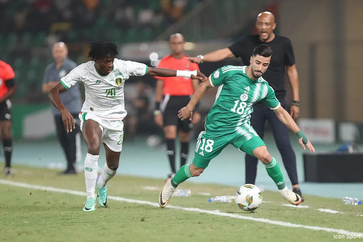 l algerie deroule et prend la tete de son groupe iconsport 188139 0009 390324