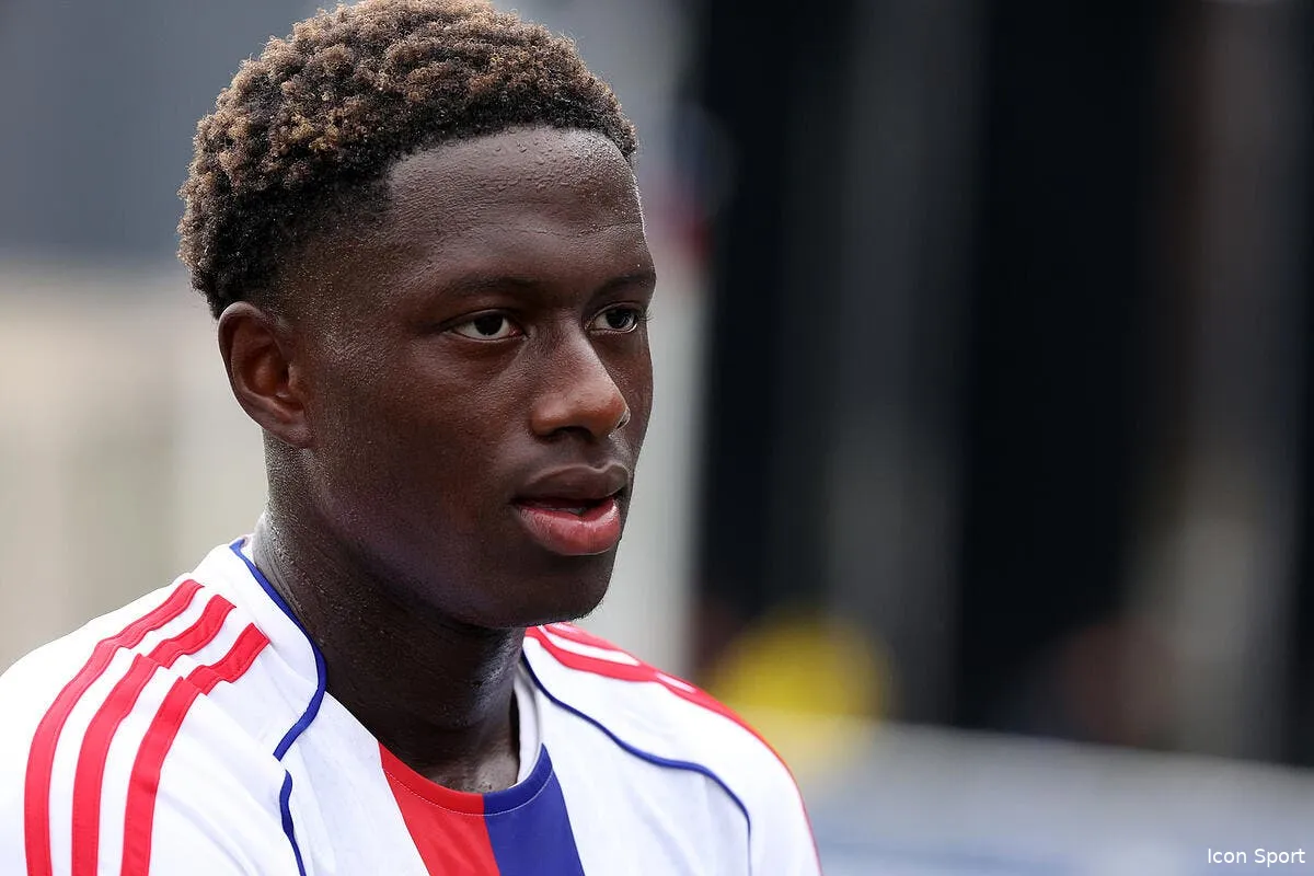 l ol et brest en guerre un transfert surprise capote iconsport 264758 0145 397559