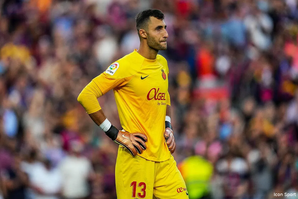 l ol fait le forcing pour son gardien numero 1 iconsport 175068 0107 396691