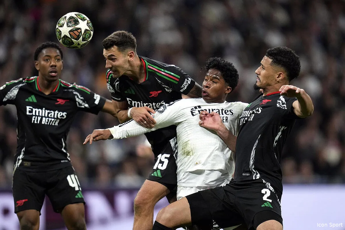 l om au duel avec des clubs de serie a pour un defenseur iconsport 257878 0036 392808