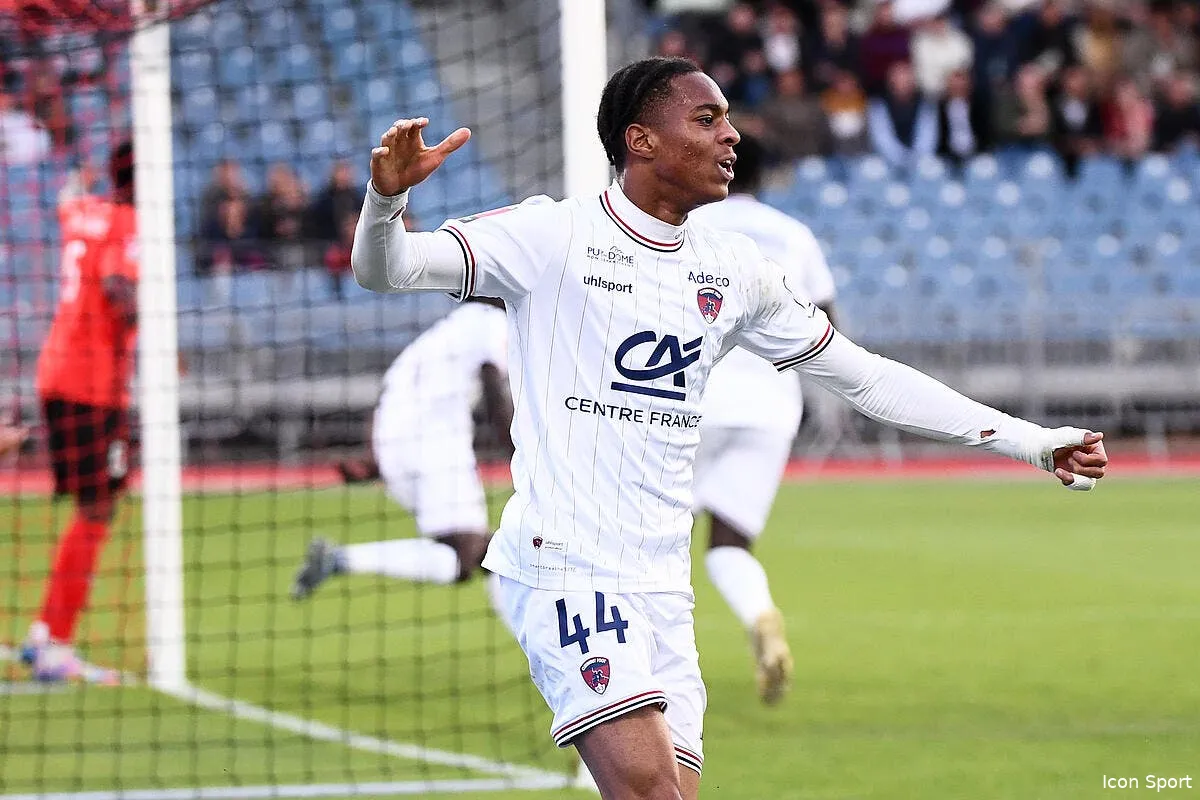 l2 clermont est tres bien lance dans son barrage iconsport 260644 0055 393034