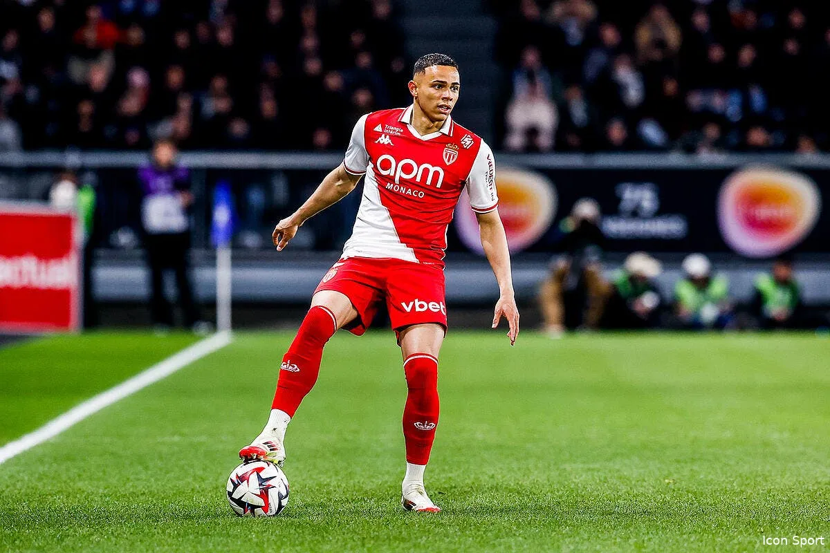 le barca trouve son nouveau daniel alves en ligue 1 iconsport 254910 0345 390225