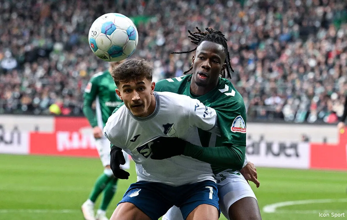 le paris fc fonce sur un defenseur de manchester city iconsport 252464 0016 397898