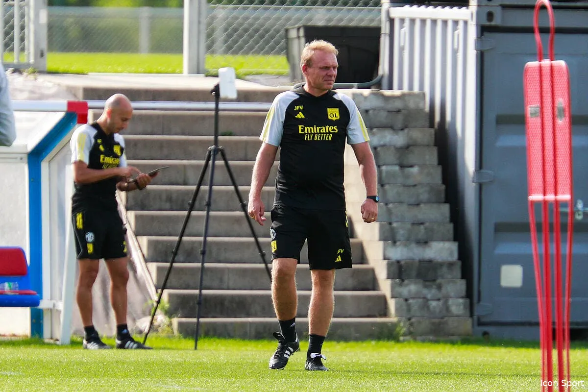 le psg pique un magicien de la formation a l ol iconsport 179271 0006 395621