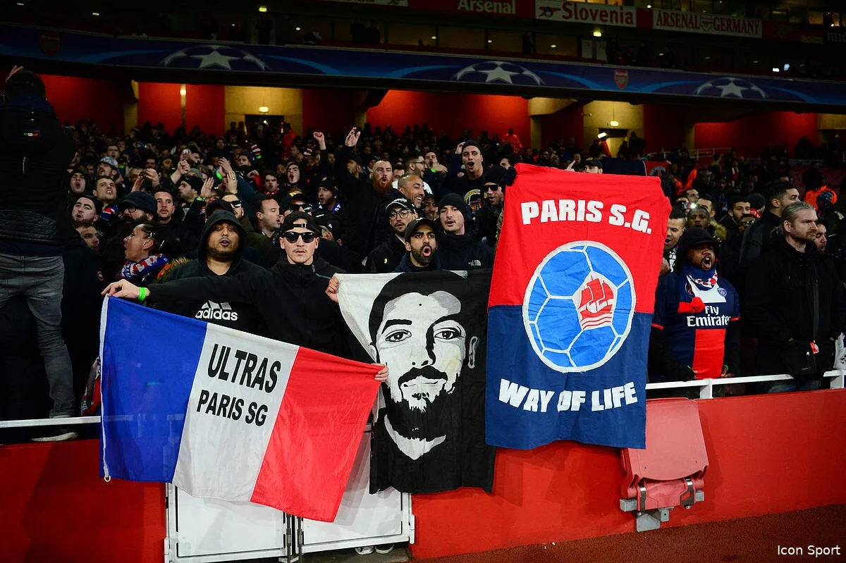 les supporters punis arsenal met ko le psg iconsport 098040 0440 391972