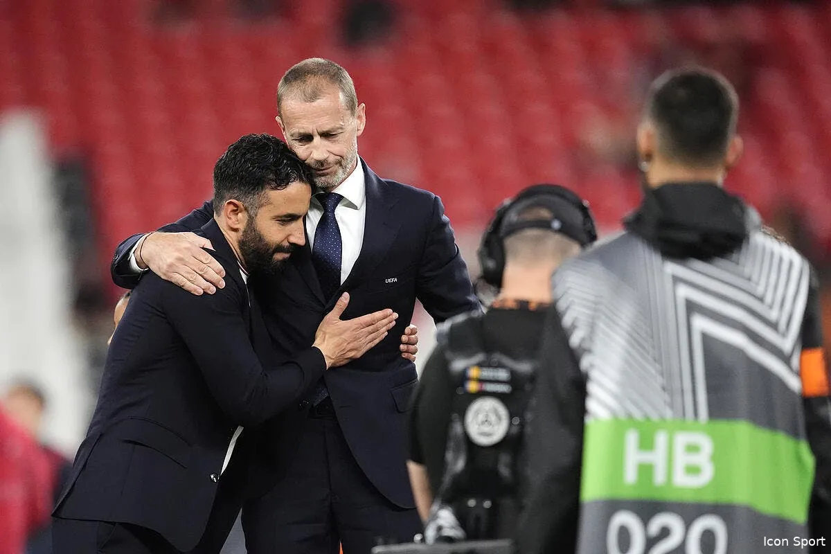 manchester united ruben amorim vide son casier iconsport 260700 0910 393103