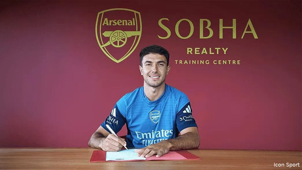 martin zubimendi signe a arsenal zubimendi announcement 5647383 fg261p9g 395313