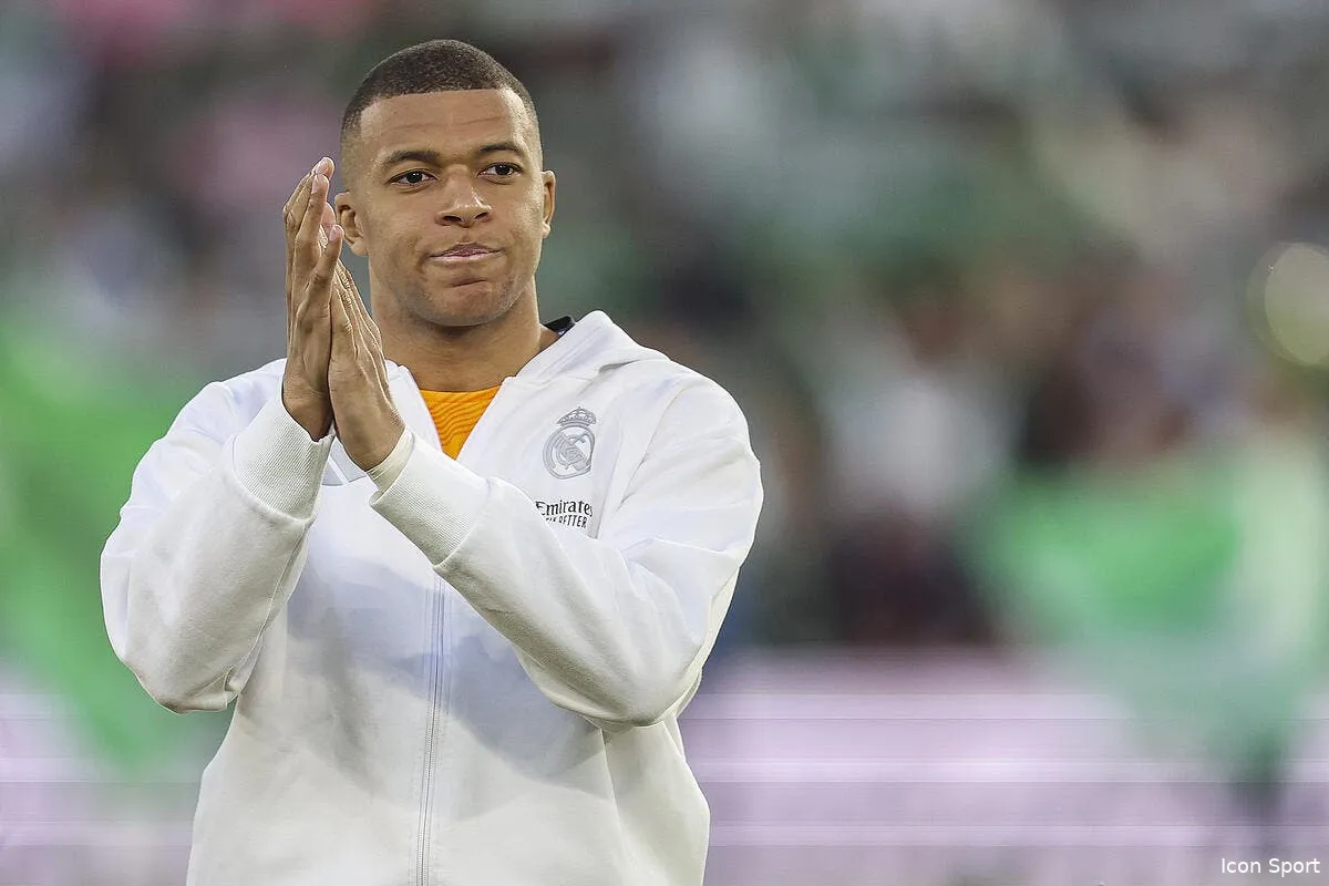 mbappe victime des footix sa reponse fait mal iconsport 253734 0122 389329