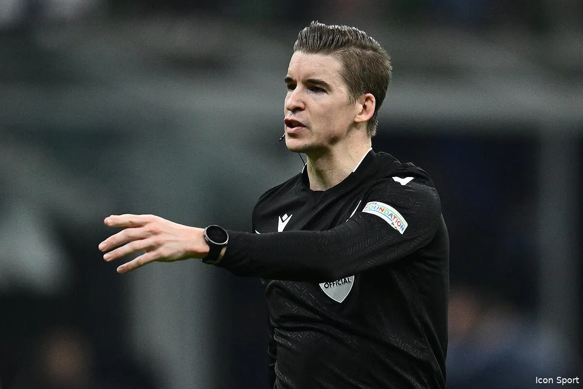 mondial des clubs deux arbitres francais retenus iconsport 255479 0156 391280