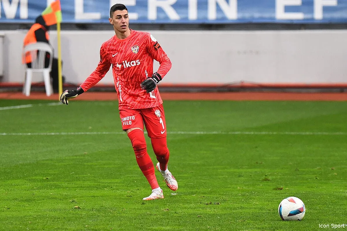 officiel lille fait signer le remplacant de chevalier ozer 397234