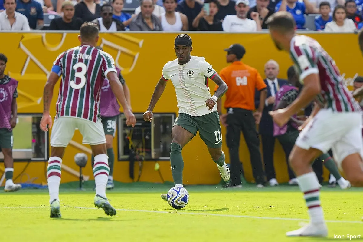 officiel madueke signe a arsenal pour 58 me iconsport 263908 0165 395890