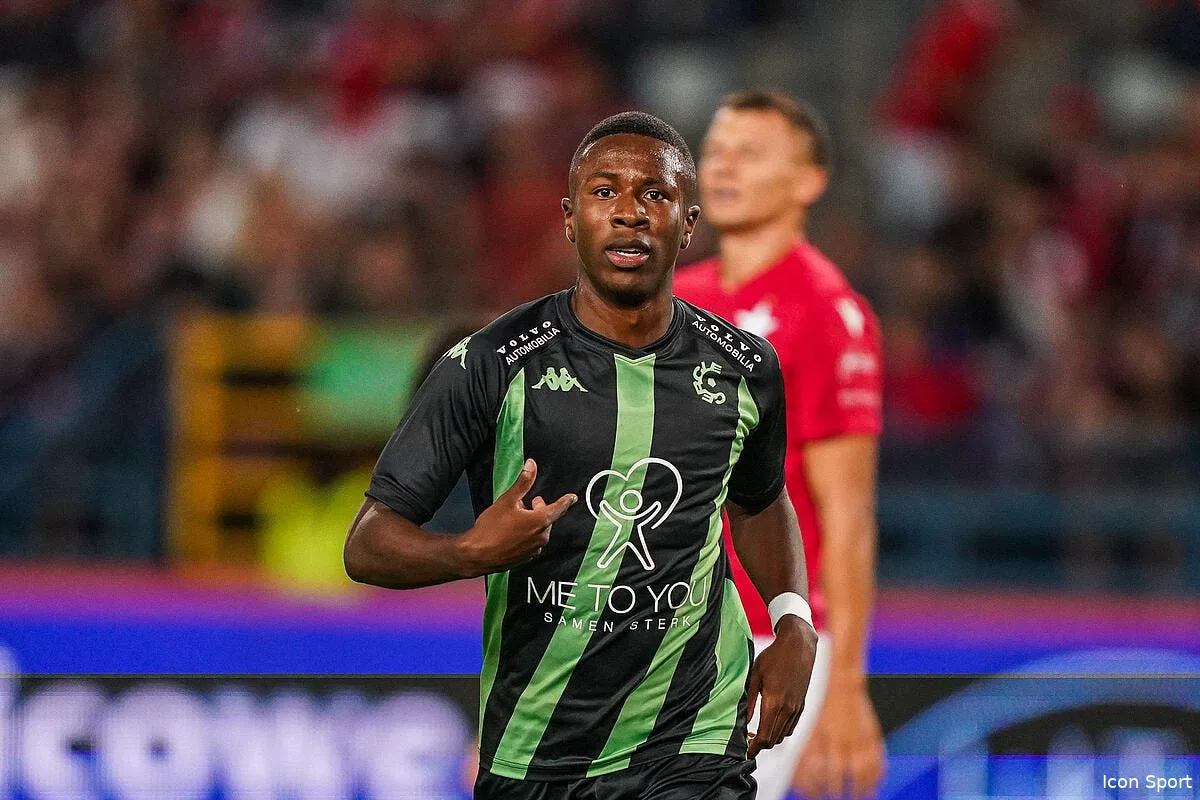 ol 3 joueurs pour un ete a 16 me textor mis au defi iconsport 237502 0014 390261