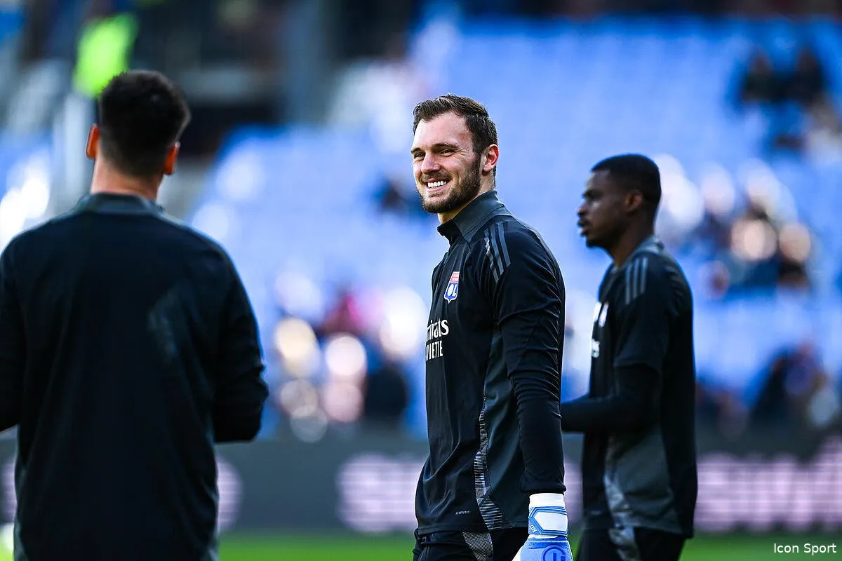 ol ce lyonnais qui fait craquer le vestiaire iconsport 252439 0055 389738