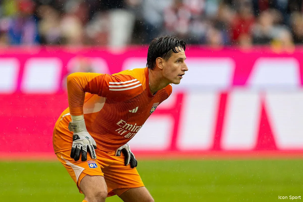 ol greif arrive descamps claque la porte iconsport 265792 0333 397465