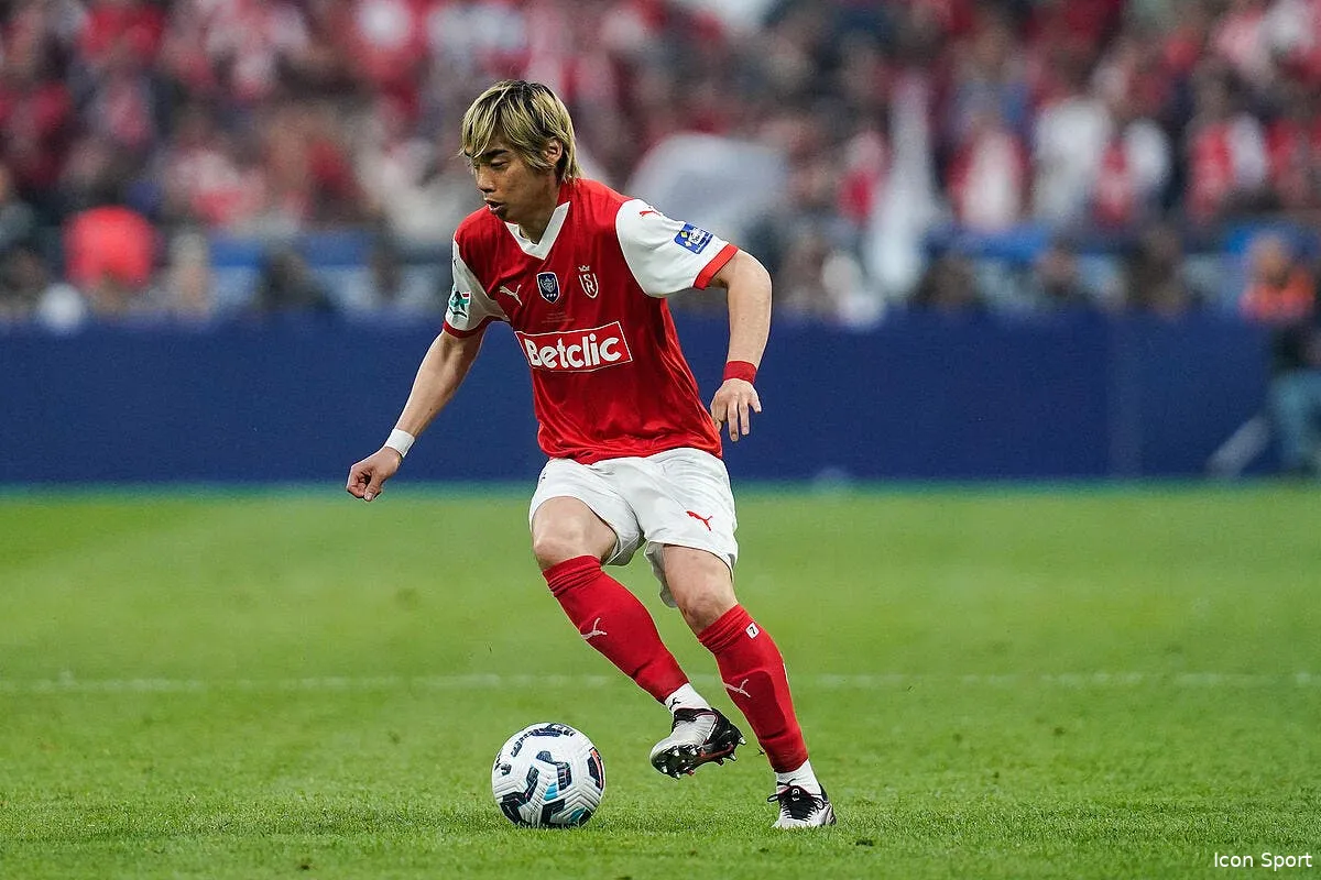 ol junya ito bientot a lyon iconsport 260916 0240 393891