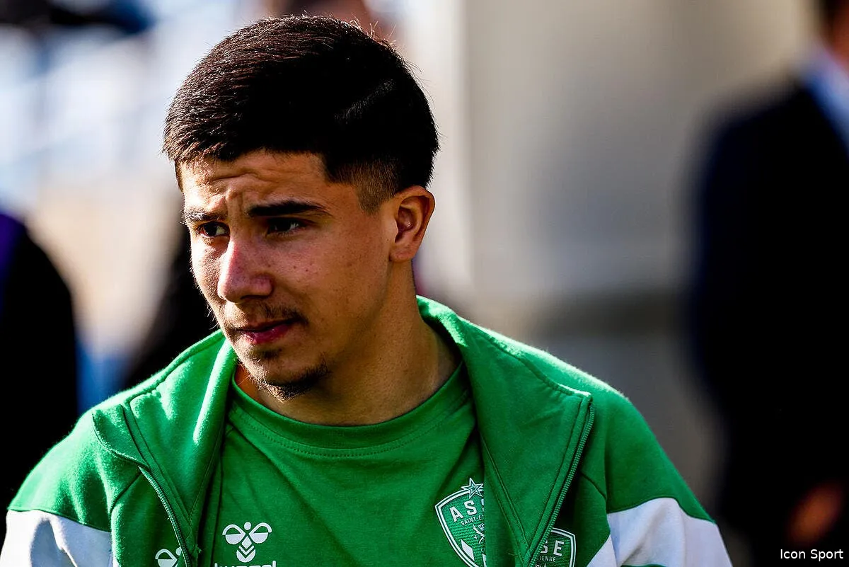 ol l asse a une offre qui eloigne bouchouari de lyon iconsport 255051 0239 396741