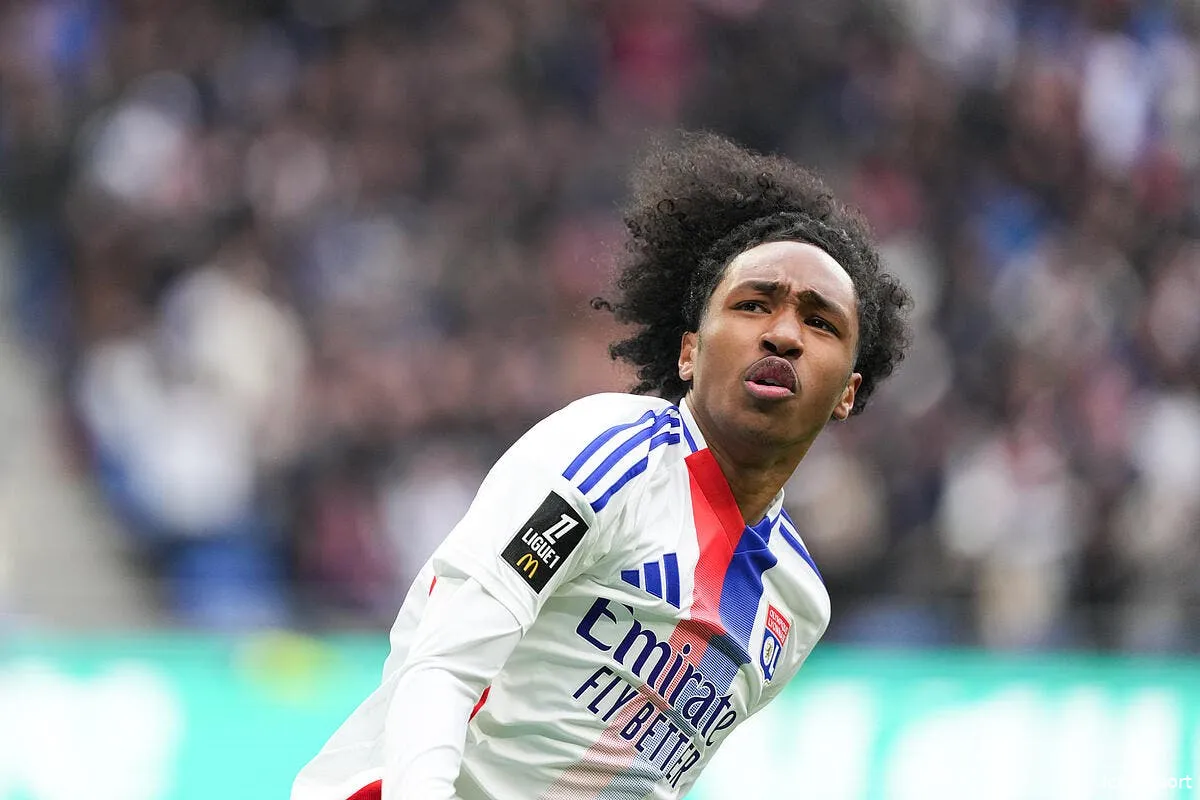 ol le colossal appel du pied de fofana a liverpool iconsport 255025 0294 390194