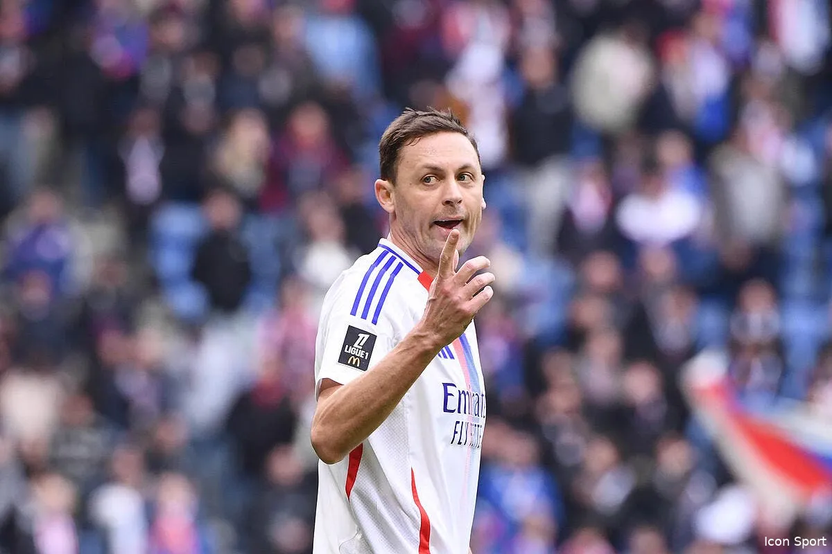 ol nemanja matic s attend a etre vire a tout moment iconsport 251809 0472 1 389416