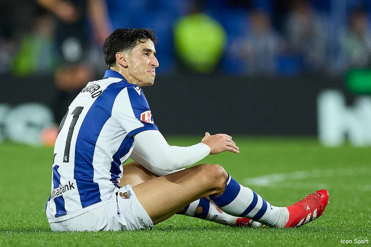 om aguerd s eloigne benatia en fait une affaire personnelle iconsport 253156 0014 395063