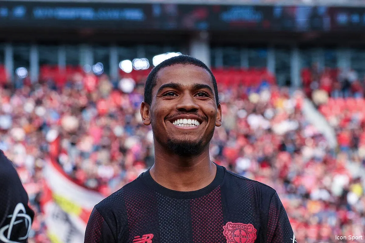 om amine adli la piste s envole iconsport 266043 0060 396901