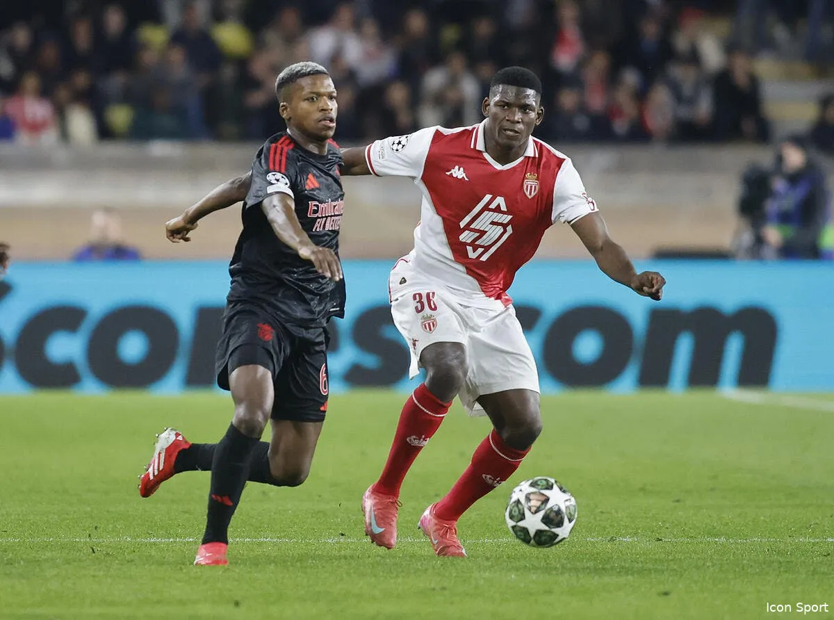 om florentino luis tend la main a marseille iconsport 252088 0210 397880