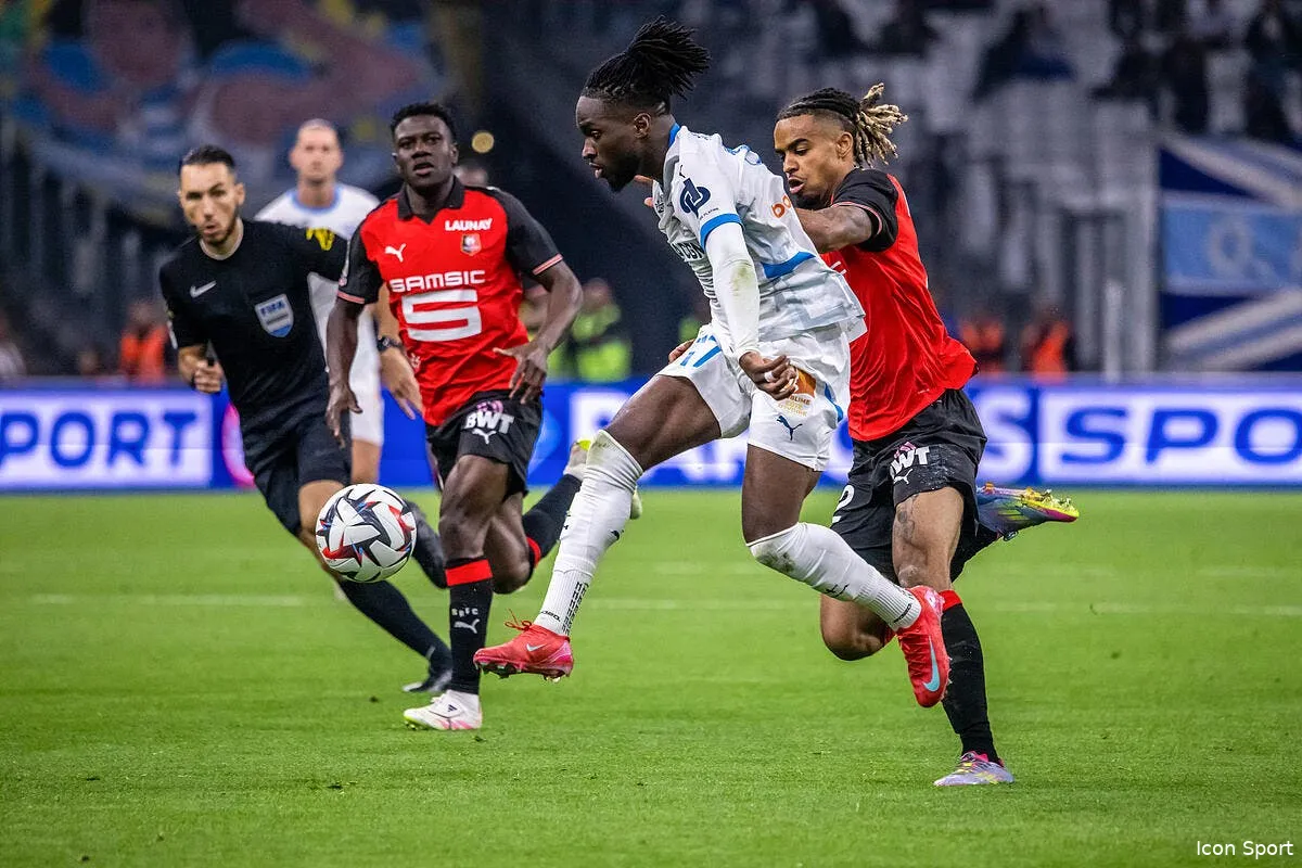om l olympique de rennes vise jonathan rowe iconsport 260406 0636 396982