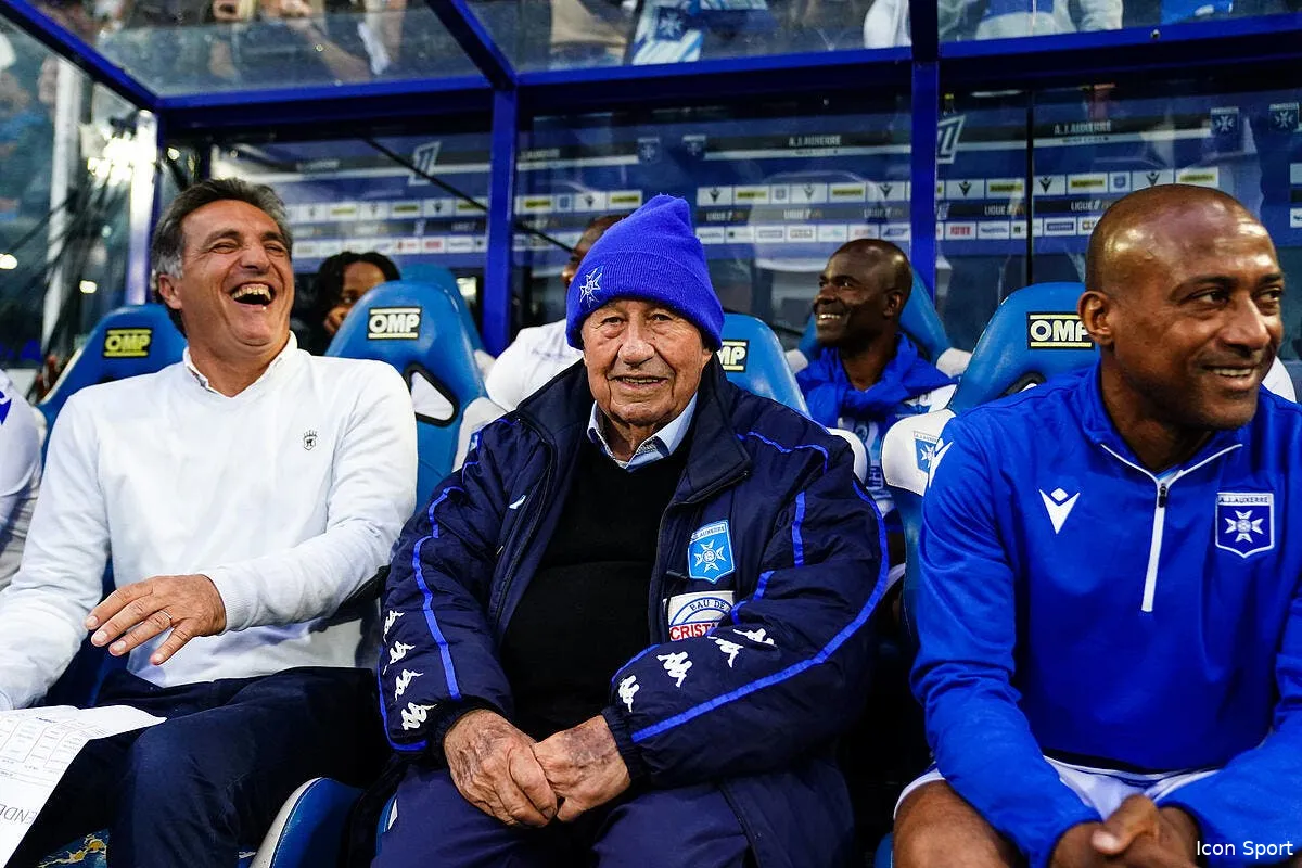 pas de football feminin a auxerre guy roux ne rigole pas iconsport 261163 0034 393371