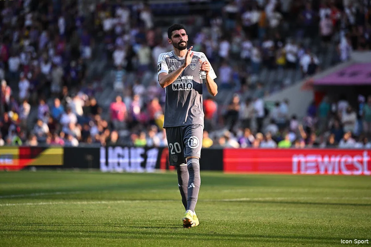 pierre lees melou signe au paris fc off iconsport 267670 0348 397962