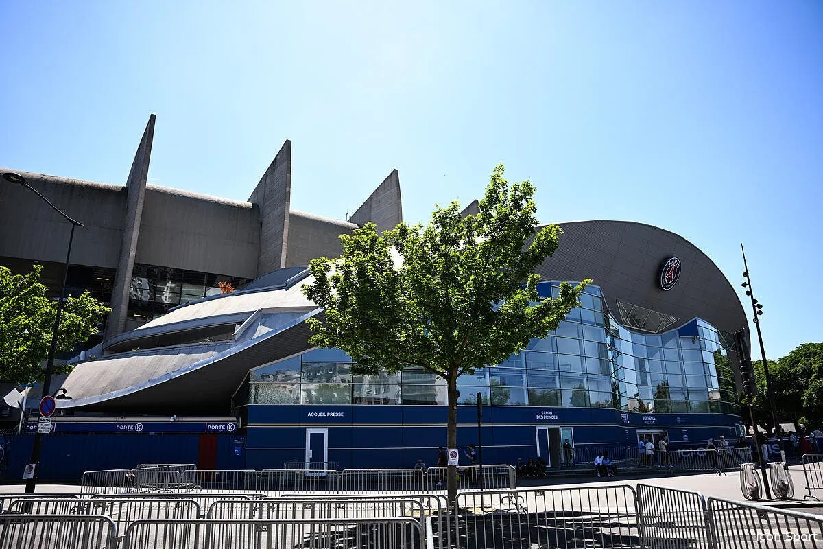 psg le rachat du parc decide par les habitants de paris iconsport 261314 0005 393500