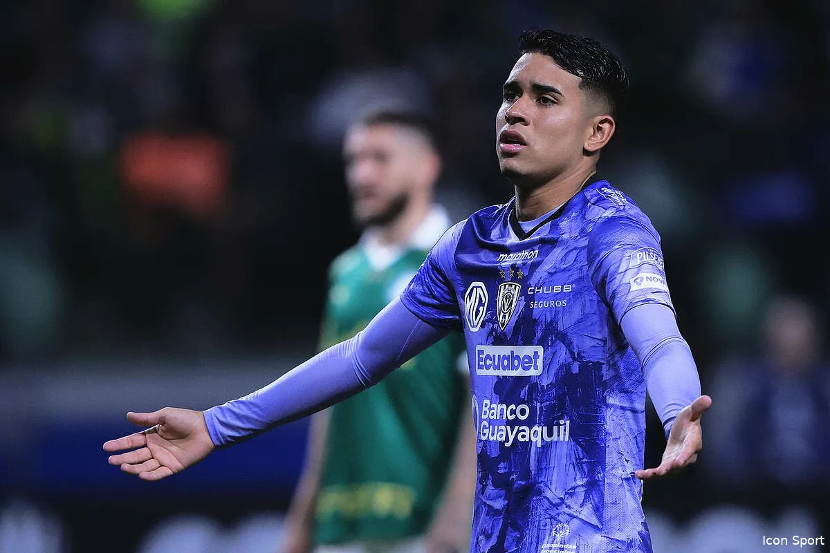 strasbourg recupere un prodige du football mondial iconsport 223358 0033 394036