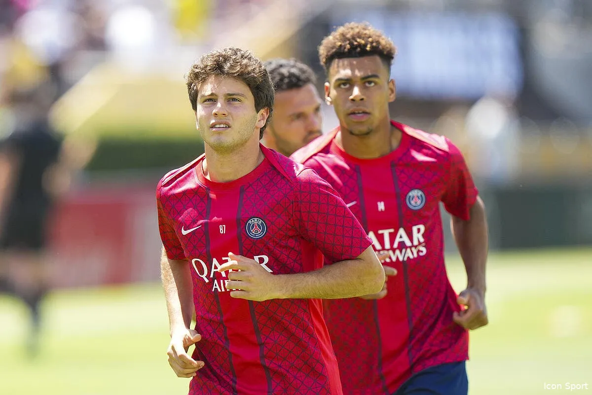 trophee kopa 3 joueurs de ligue 1 en course iconsport 262478 0047 396877