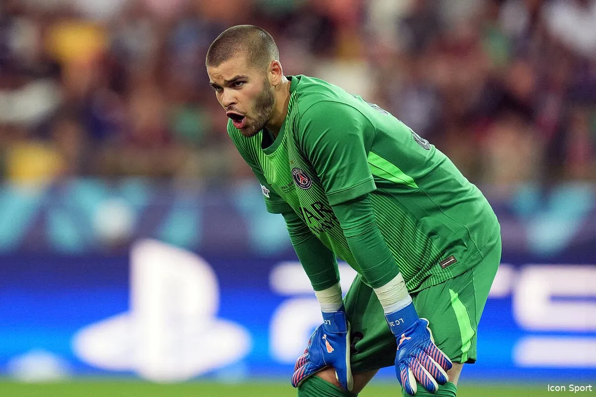 video chevalier se troue pour sa premiere au psg iconsport 266634 0162 397190