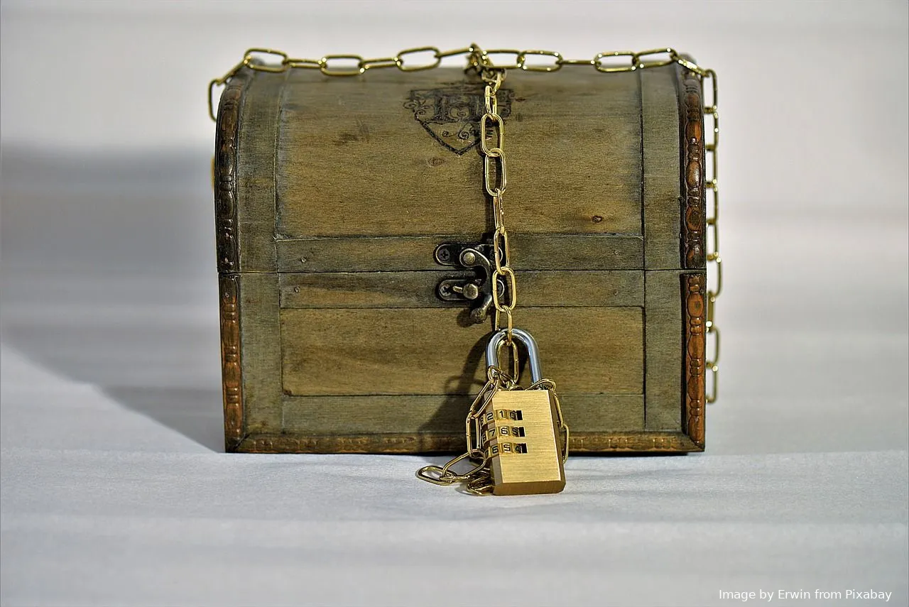treasure chest 3005312 1280