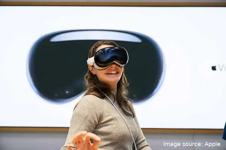 apple vision pro availability customer demo