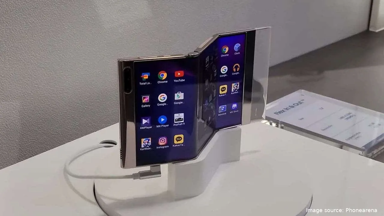 huawei tri fold device