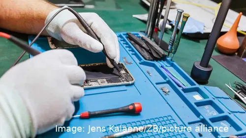 smartphone repairright to repair