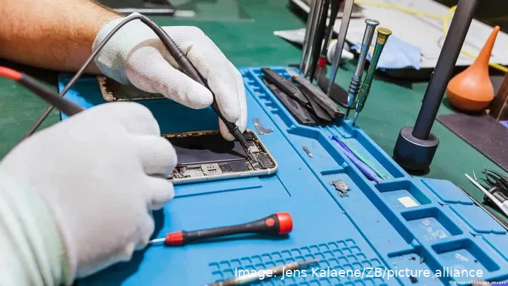 smartphone repairright to repair