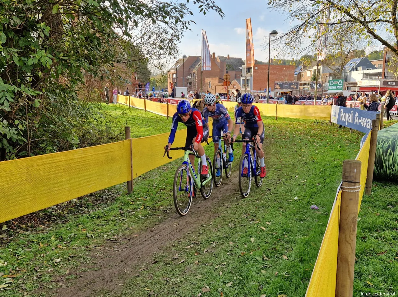 Thibau Nys at the front in Overijse