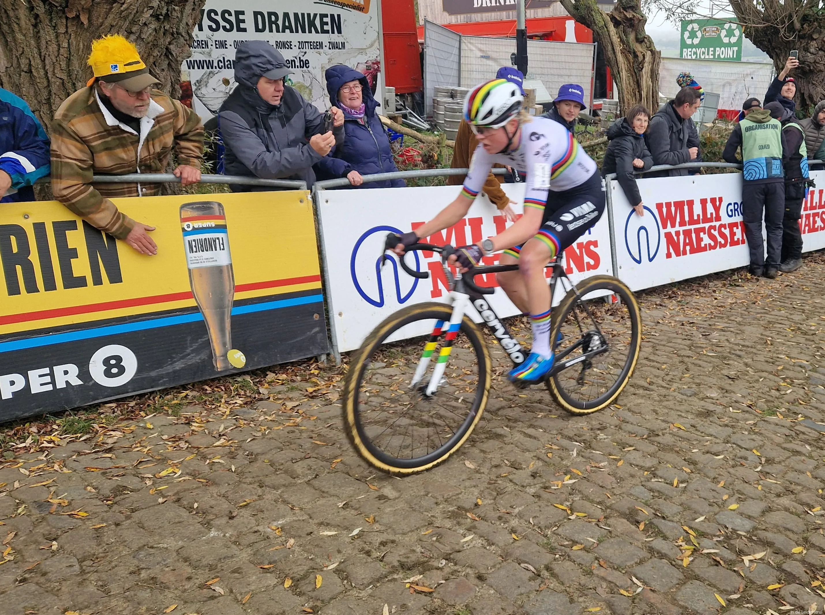 fem van empel 2