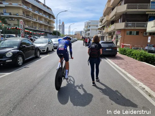 lars van den berg 645b3f77db721