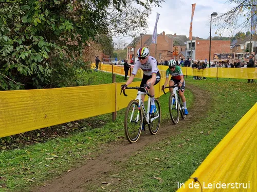 Fem van Empel (left) and Sara Casasola (right)
