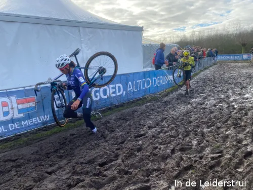 Alvarado en Vos in de achtervolging op de superieure Pieterse&nbsp;