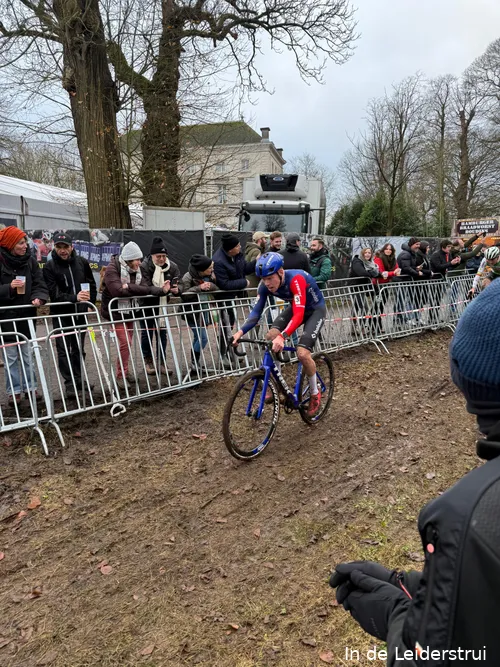 Pim Ronhaar could not keep up with Eli Iserbyt in the last phase.