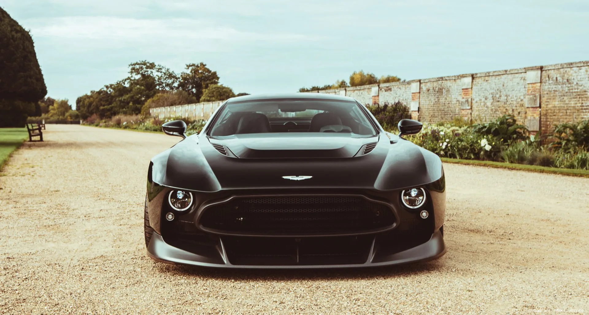 aston martin victor 5