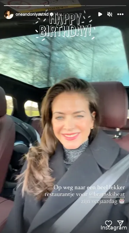 Instagram Stories (@oneandonlyastrid)