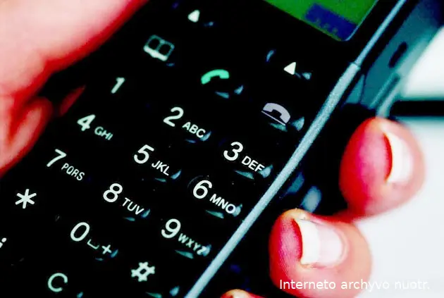 telefoniniai sukciai siauteja ir siemet