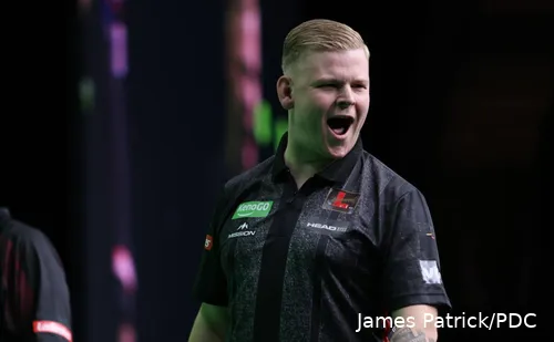 Seit dem World Grand Prix 2024 gehört De Decker zur Darts-Elite