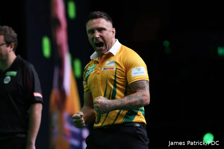 Price wist vrijdag het meeste indruk te maken en gooide als enige van de PDC-spelers een gemiddelde boven de 100.