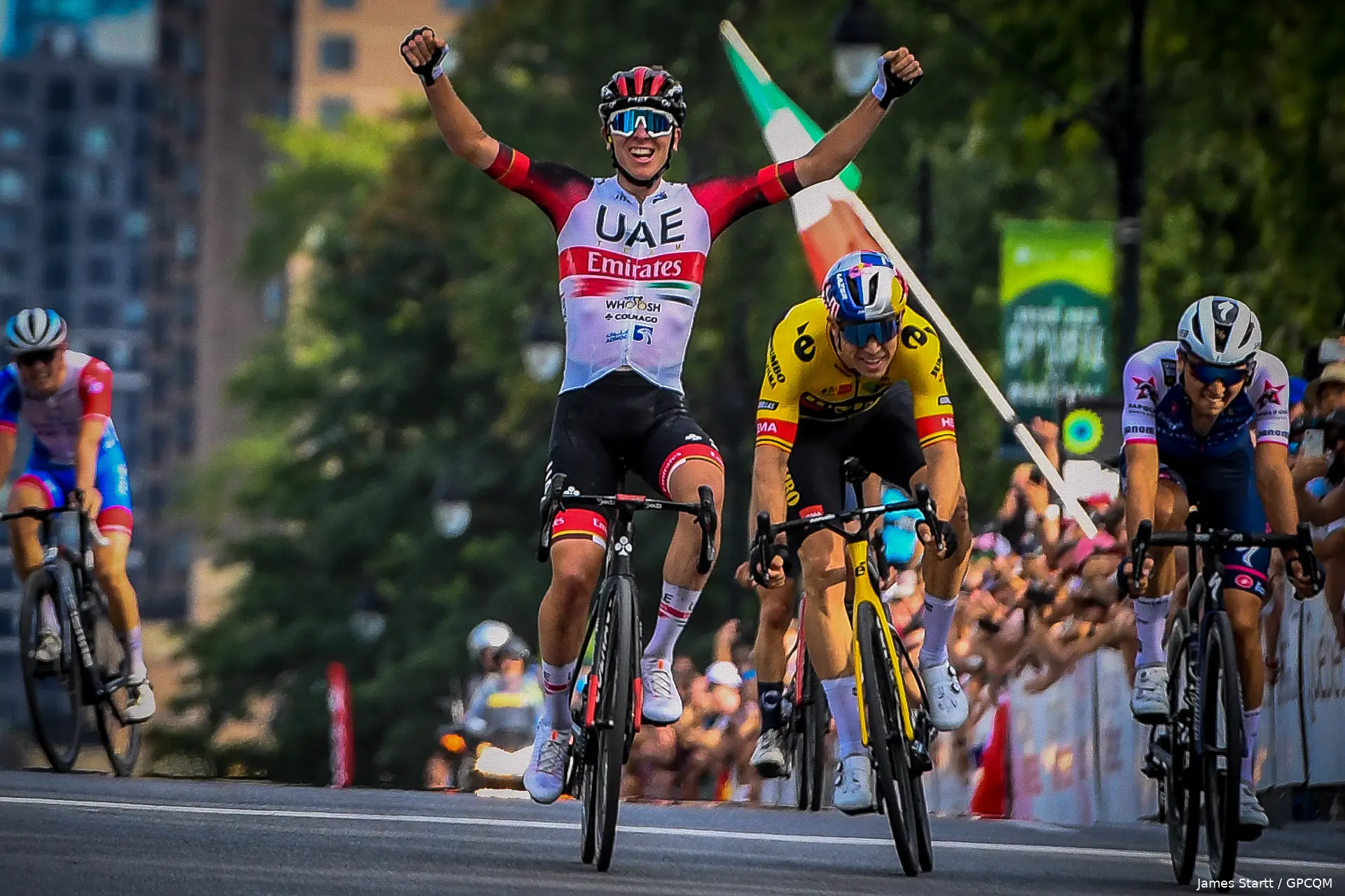 van aert montreal pogacar
