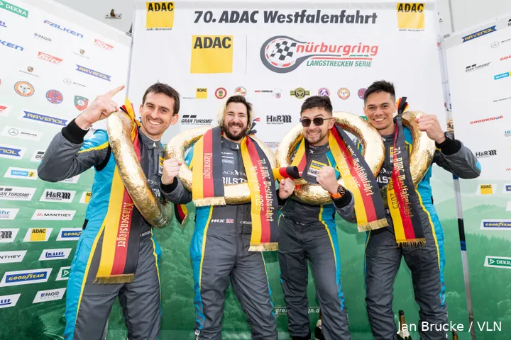 misha-charoudin-jimmy-broadbent-nls-nurburgring-nordschleife-nls-2026-71
